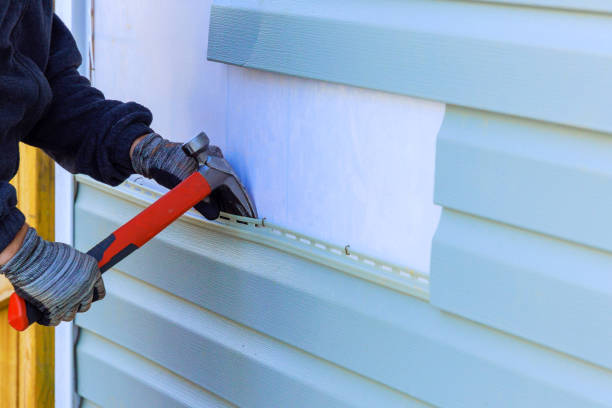 Trusted Storm Damage Siding Repair service in Edgewood, IN - Creative Siding