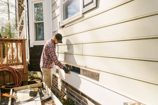 Trusted Emergency Siding Repair service in Edgewood, IN - Creative Siding